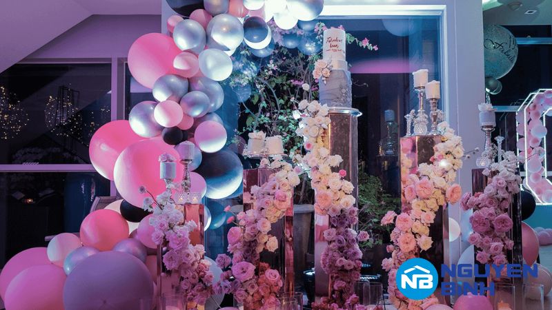 Cách trang trí sân khấu sự kiện