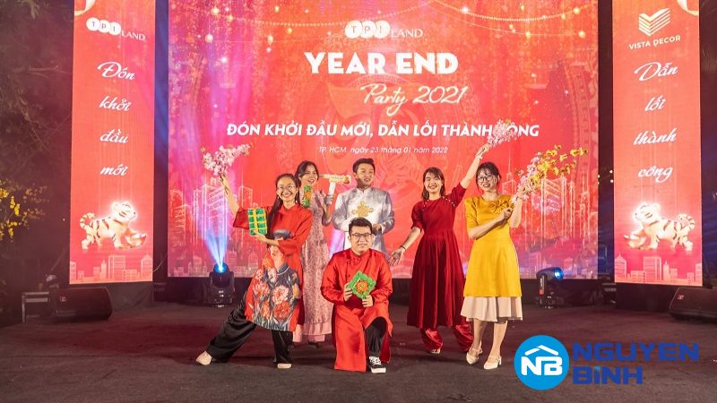 Year End Party là gì
